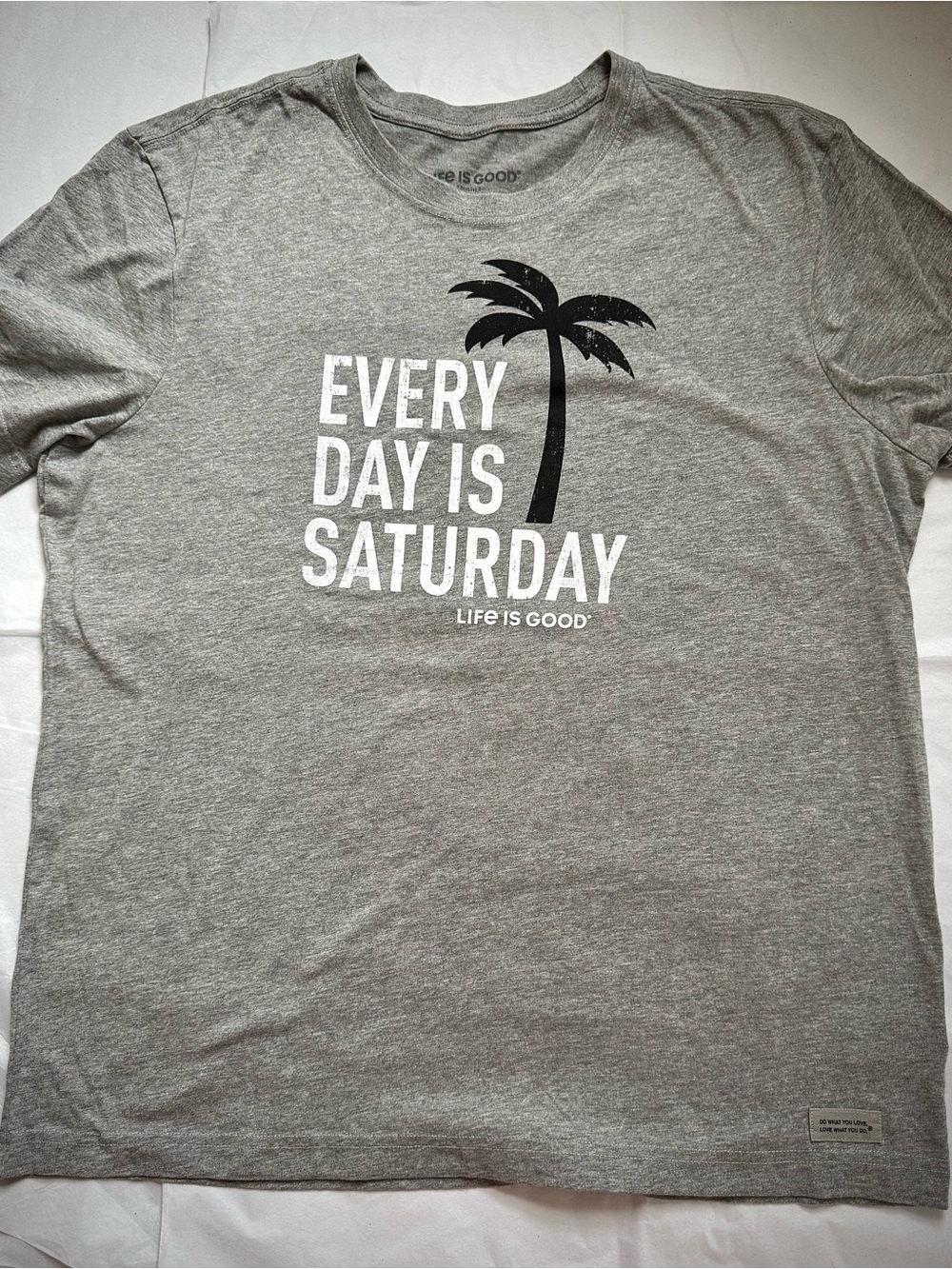 Life Is Good Gray "Every Day Is Saturday" Graphic Tee Mens Large